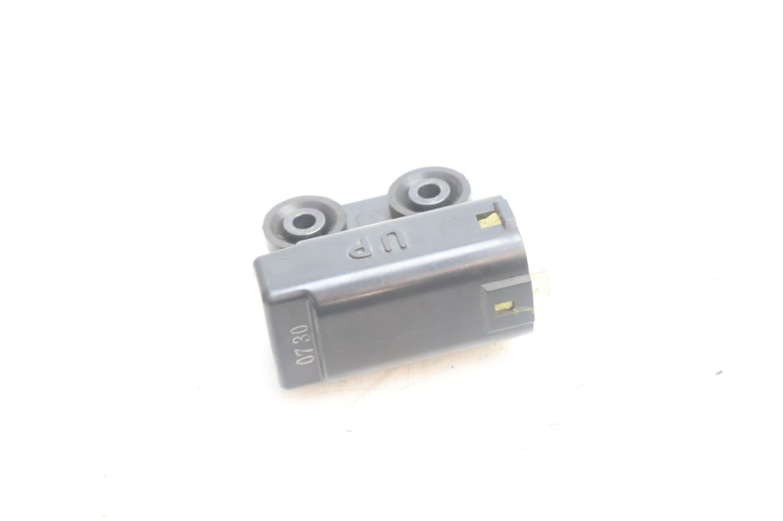 photo de Sensore di caduta YAMAHA FZ8 800 (2010 - 2016) - Altra angolazione