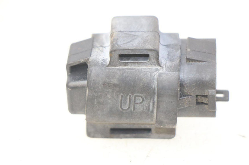 photo de SENSORE CADUTA SUZUKI SIXTEEN 125 (2008 - 2010) - Vista principale