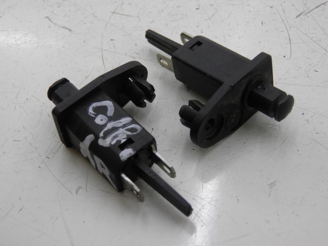 photo de Sensore apertura sella PIAGGIO XEVO - X EVO 125 (2010 - 2015) - Vista principale