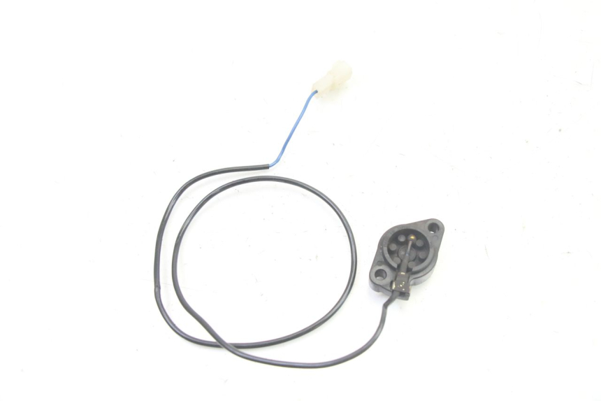 photo de SENSORE PUNTO MORTO SUZUKI GS GSE 500 (2001 - 2003) - Primo piano tecnico