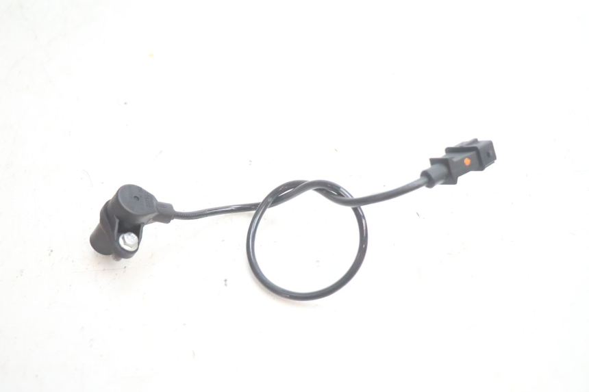 photo de SENSORE POSIZIONE ALBERO MOTORE GILERA GP 800 (2007 - 2013) - Primo piano tecnico