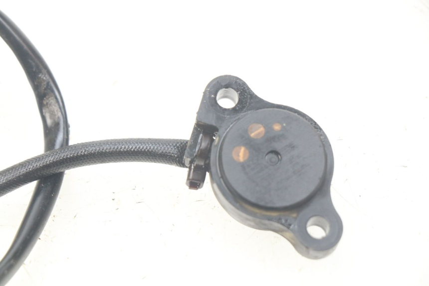 photo de SENSORE DI PUNTO MORTO SUZUKI XF FREEWIND 650 (1997 - 2003) - Altra angolazione