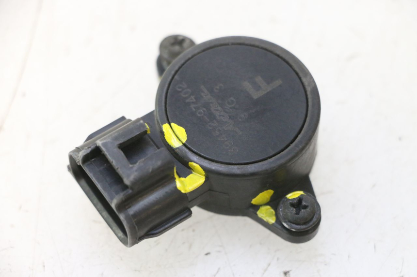photo de SENSORE TPS SUZUKI BURGMAN 125 (2007 - 2014) - Vista principale