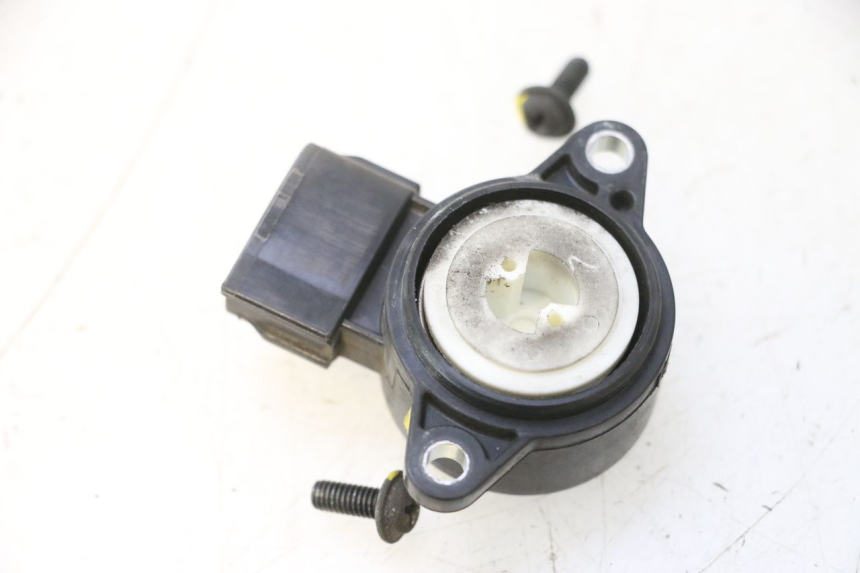 photo de SENSORE TPS SUZUKI BURGMAN 125 (2007 - 2014) - Zoom sullo stato d'uso
