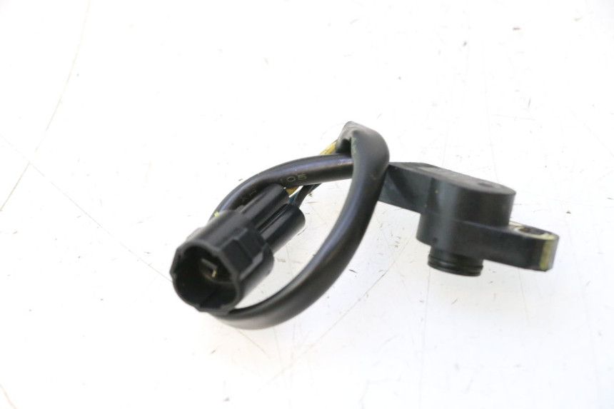 photo de SENSORE TPS SUZUKI BURGMAN EXECUTIVE ABS 650 (2006 - 2012) - Primo piano tecnico