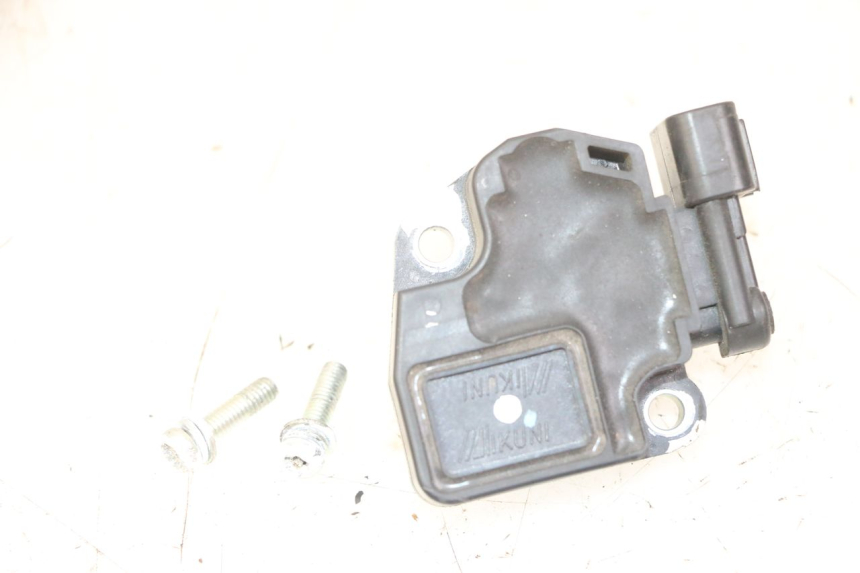 photo de CAPTEUR TPS YAMAHA BW'S BWS 125 (2010 - 2013) - Altra angolazione