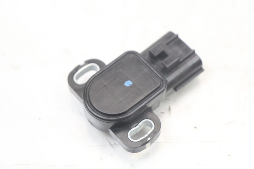 photo de SENSORE TPS YAMAHA FJR ABS 1300 (2006 - 2012) - Altra angolazione