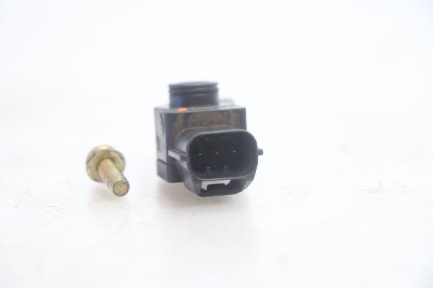 photo de SENSORE TPS KYMCO LIKE 125 (2009 - 2016) - Altra angolazione