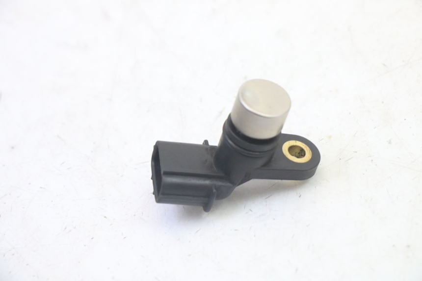 photo de SENSORE VELOCITÀ HONDA FES S-WING SWING ABS 125 (2007 - 2015) - Altra angolazione