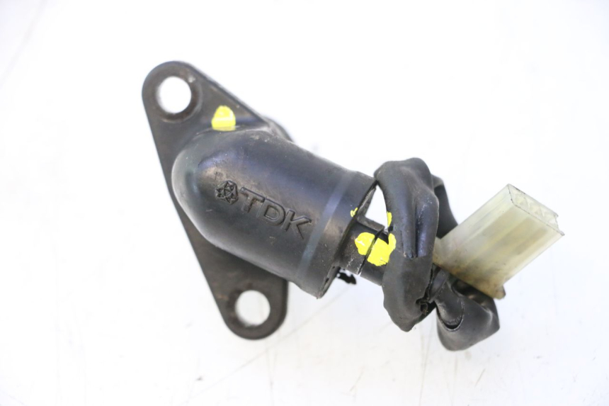 photo de SENSORE VELOCITÀ HONDA VFR FI RC46 800 (1998 - 2001) - Primo piano tecnico