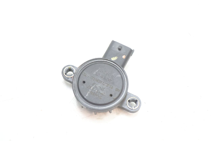 photo de SENSORE POSIZIONE ROLL LOCK PIAGGIO MP3 LT 400 (2007 - 2012) - Dettaglio del componente