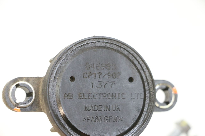 photo de SENSORE POSIZIONE ROLL LOCK PIAGGIO MP3 125 (2006 - 2014) - Dettaglio del componente