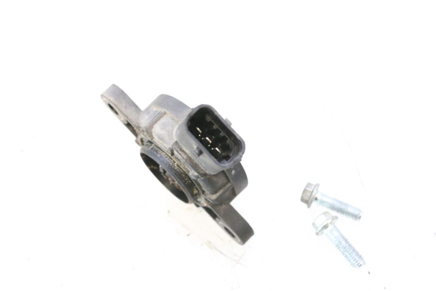 photo de SENSORE POSIZIONE ROLL LOCK PIAGGIO MP3 125 (2006 - 2014) - Altra angolazione