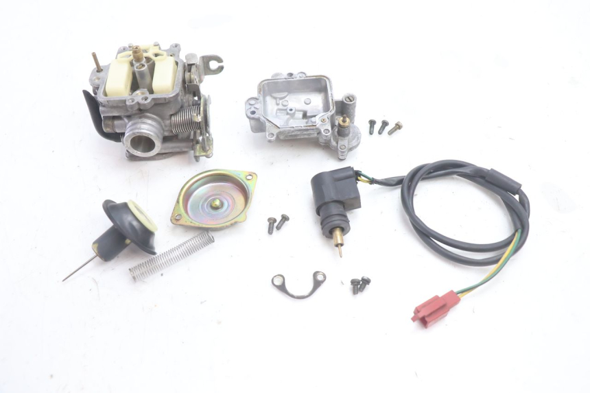 photo de CARBURATORE KYMCO AGILITY 4T 50 (2005 - 2018) - Dettagli dei punti di fissaggio