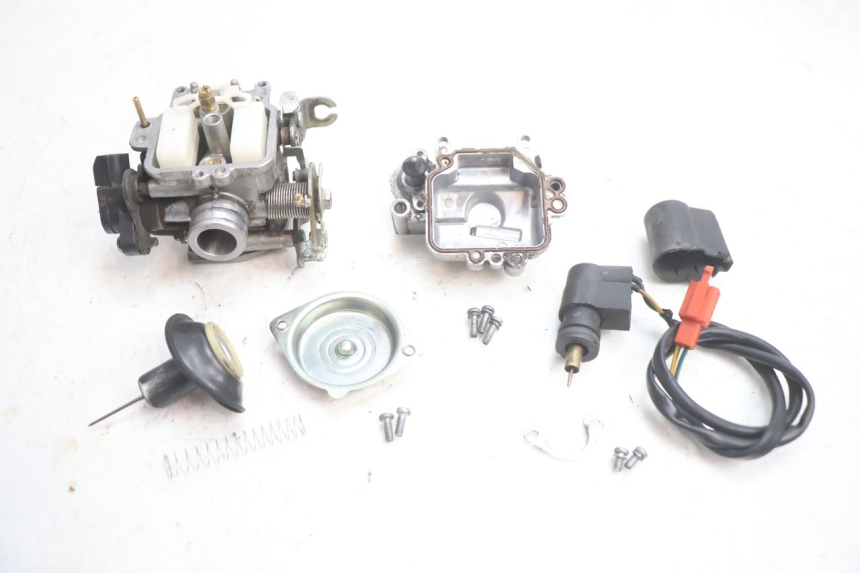 photo de CARBURATORE KYMCO AGILITY 4T 50 (2018 - 2022) - Stato della superficie e materiale