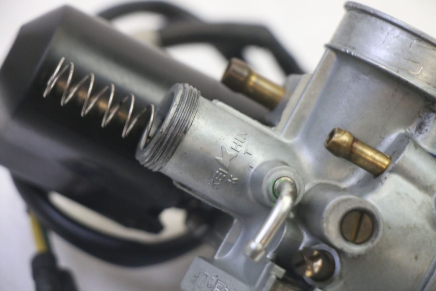 photo de CARBURATORE KYMCO AGILITY NAKED RENOUVO 2T 50 (2011 - 2018) - Zoom sullo stato d'uso