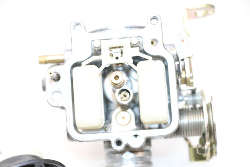 photo de CARBURATORE KYMCO AGILITY PREMIUM 50 (2007 - 2010) - Primo piano ad alta risoluzione