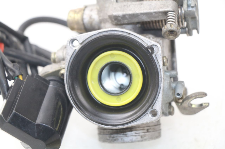 photo de CARBURATORE JONWAY AZTRAL 125 (2008 - 2017) - Dettagli dei punti di fissaggio