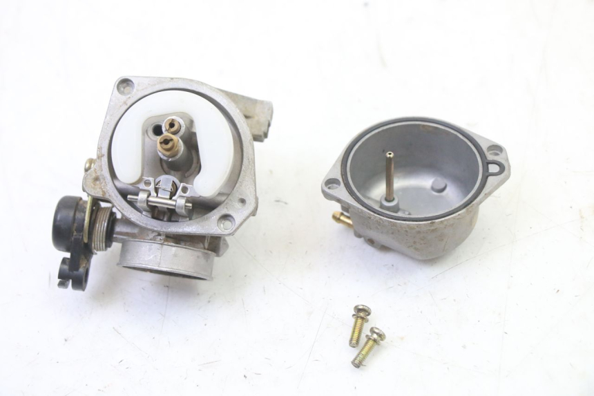 photo de CARBURATORE KEROX BAZOOKA 110 - Stato della superficie e materiale