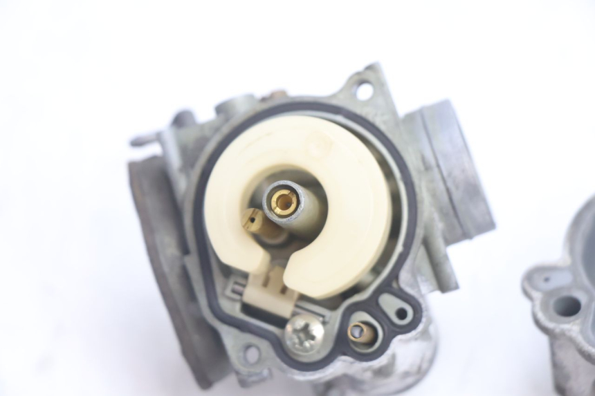 photo de CARBURATORE PEUGEOT BUXY 50 (1993 - 1998) - Caratteristiche distintive