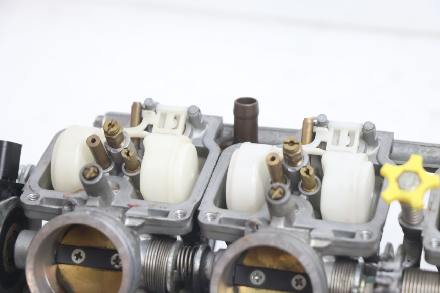 photo de CARBURATORE HONDA CB F HORNET 600 (2005 - 2006) - Altra vista dell'articolo