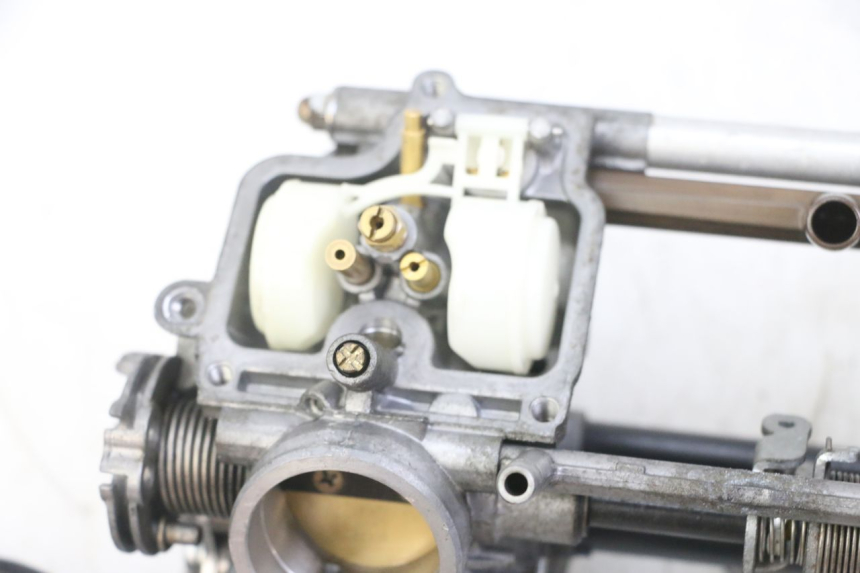 photo de CARBURATORE HONDA CBF 500 (2004 - 2007) - Zoom sullo stato d'uso
