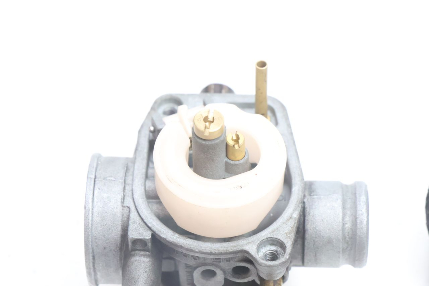 photo de CARBURATORE PEUGEOT CITYSTAR 2T 50 (2018 - 2021) - Altra vista dell'articolo