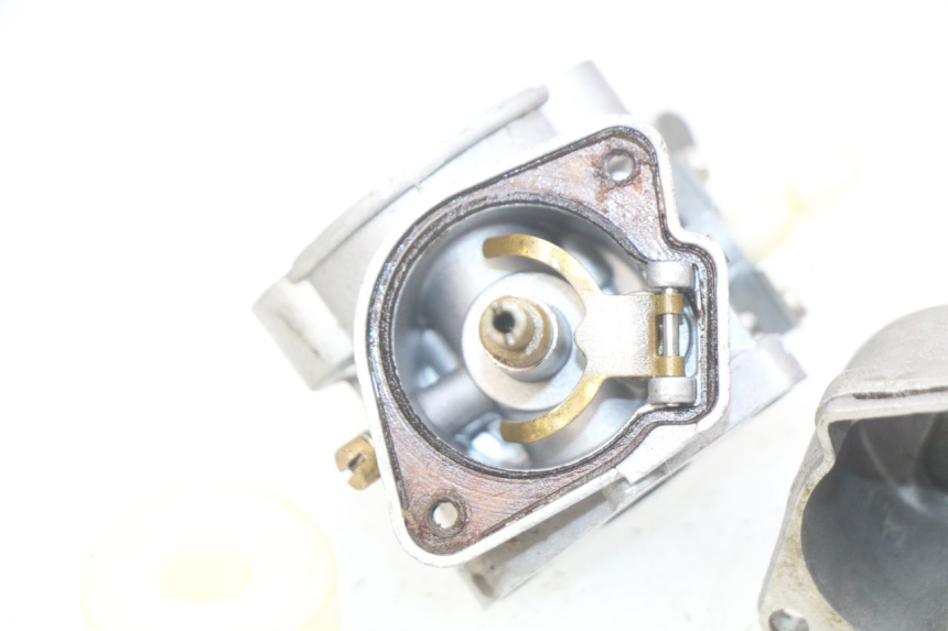 photo de CARBURATORE POCKET BIKE COURSE 50 - Dettagli dei punti di fissaggio