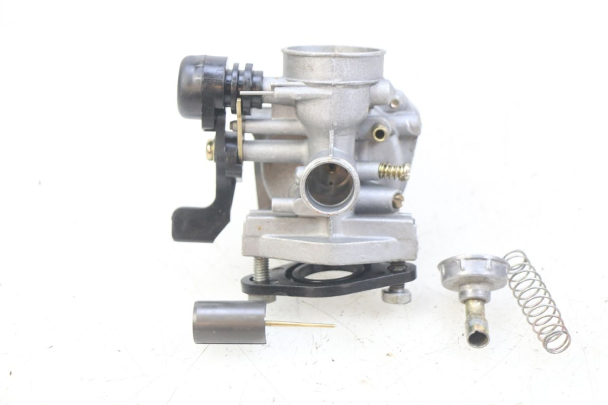 photo de CARBURATORE APOLLO DIRT BIKE 125 (2010 - 2018) - Stato della superficie e materiale