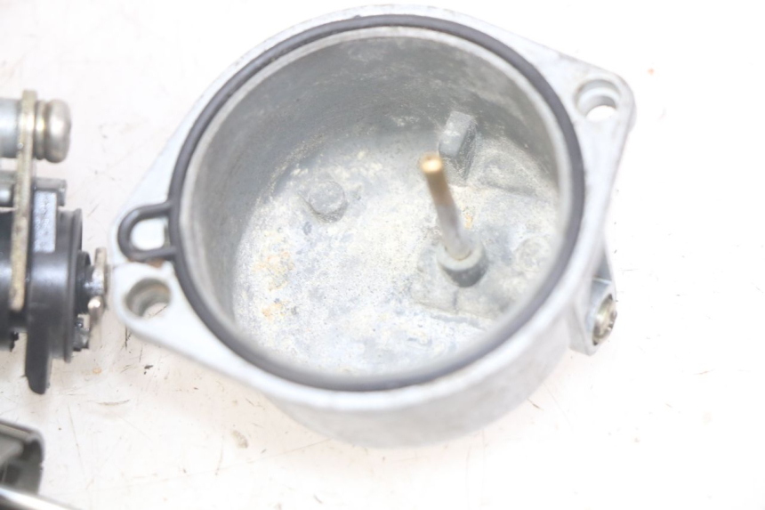 photo de CARBURATORE LONCIN DIRT BIKE 125 - Primo piano ad alta risoluzione