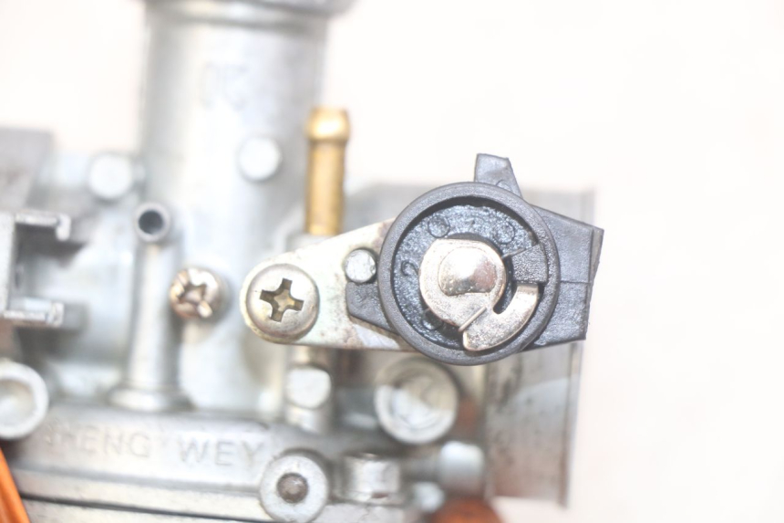 photo de CARBURATORE LONCIN DIRT BIKE 125 - Zoom sullo stato d'uso