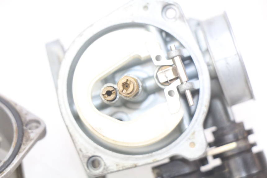 photo de CARBURATORE CCR DIRT BIKE 110 - Caratteristiche distintive