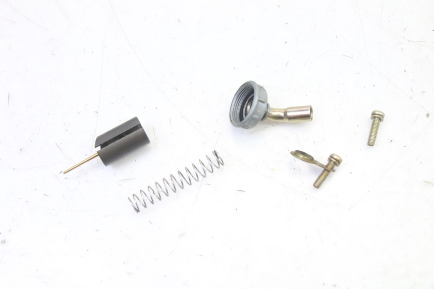 photo de CARBURATORE CCR DIRT BIKE 110 - Zoom sui componenti