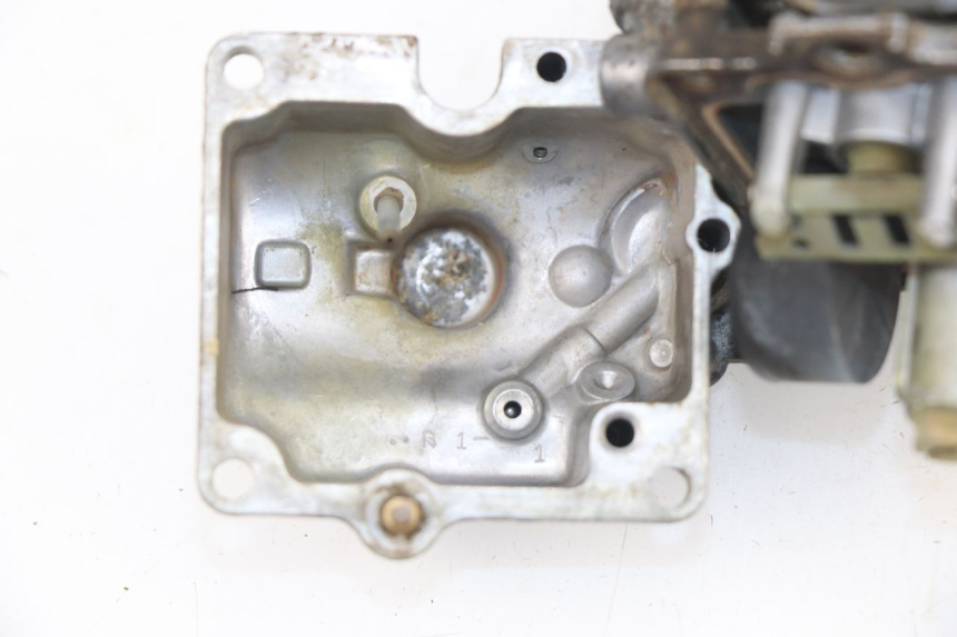 photo de CARBURATORE SUZUKI DR DJEBEL 600 (1985 - 1990) - Caratteristiche distintive