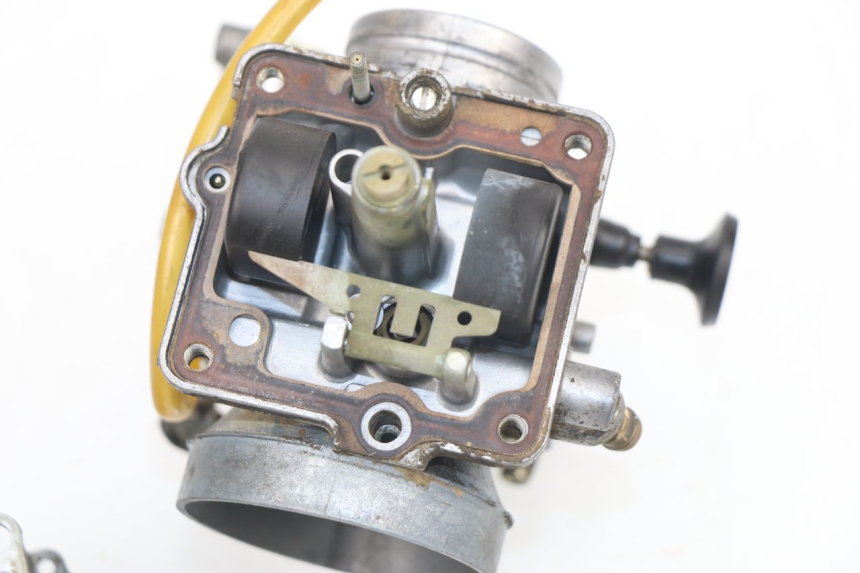 photo de CARBURATORE SUZUKI DR DJEBEL 600 (1985 - 1990) - Ricambio usato controllato
