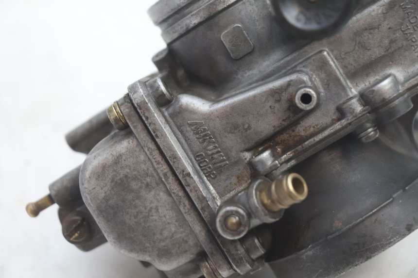 photo de CARBURATORE SUZUKI DR S 600 (1985 - 1989) - Stato della superficie e materiale