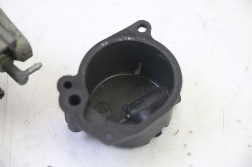 photo de CARBURATORE PEUGEOT ELYSTAR 50 (2002 - 2014) - Altra vista dell'articolo