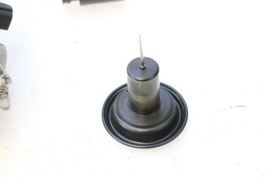 photo de CARBURATORE JM MOTORS EVOLIS 4T 50 (2018 - 2022) - Caratteristiche distintive