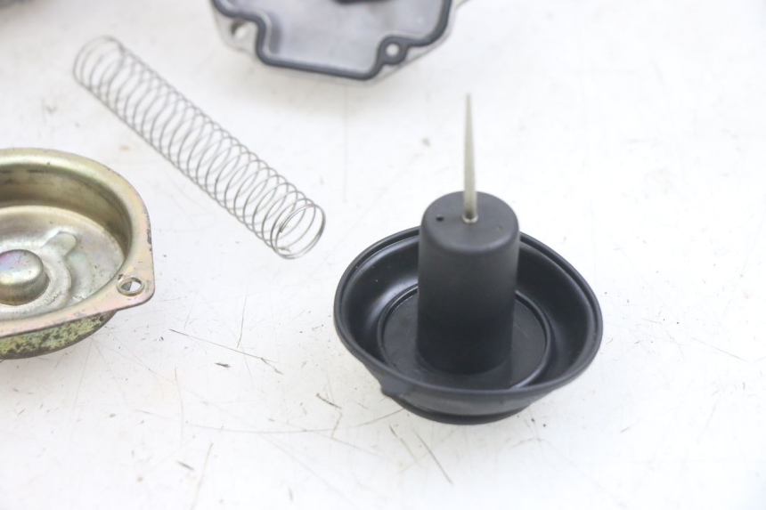 photo de CARBURATORE TNT MOTOR FASTINO 4T 50 (2013 - 2019) - Primo piano tecnico