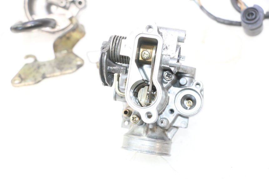 photo de CARBURATORE HONDA FES PANTHEON 2T 125 (1998 - 2002) - Panoramica del profilo