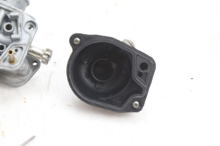 photo de CARBURATORE PIAGGIO FLY 2T 50 (2004 - 2017) - Caratteristiche distintive