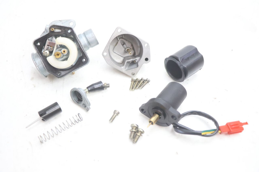 photo de CARBURATORE KEEWAY FOCUS 50 (2006 - 2009) - Caratteristiche distintive