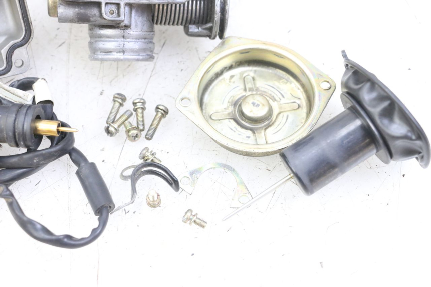 photo de CARBURATORE GOES WIKI 125 (2010 - 2015) - Primo piano ad alta risoluzione