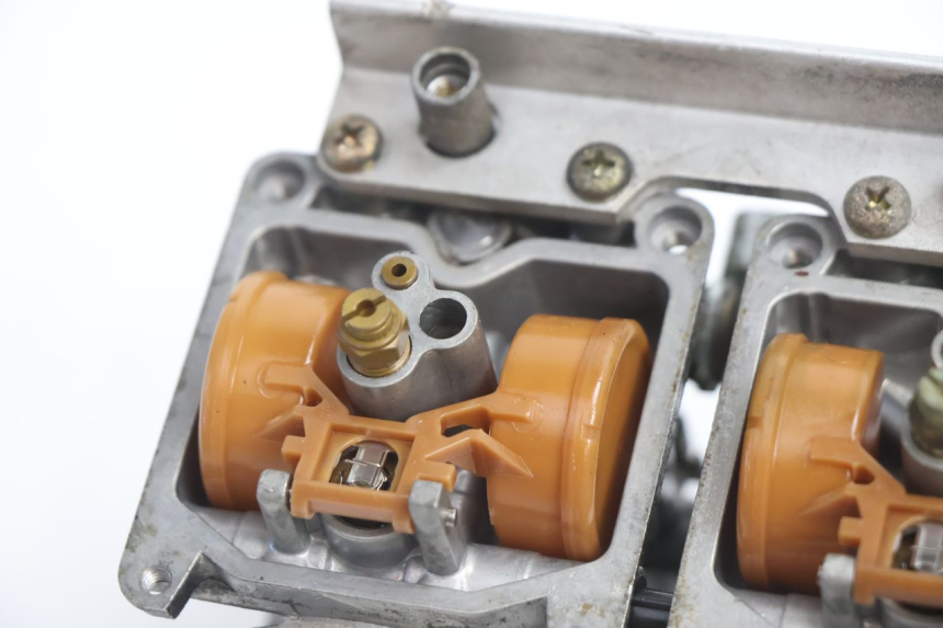 photo de CARBURATORE KAWASAKI GPX F ZX750F 750 (1986 - 1990) - Marcature e riferimenti originali
