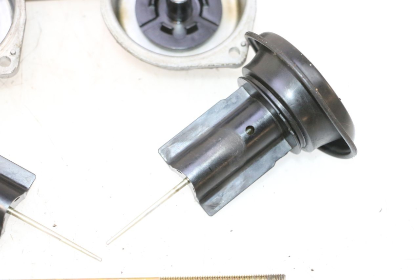 photo de CARBURATORE SUZUKI GS GSE 500 (2001 - 2003) - Vista d'insieme del prodotto