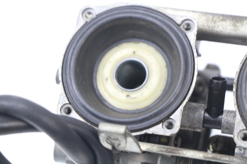 photo de CARBURATORE SUZUKI GSF N BANDIT 600 (1996 - 1999) - Ispezione visiva dettagliata
