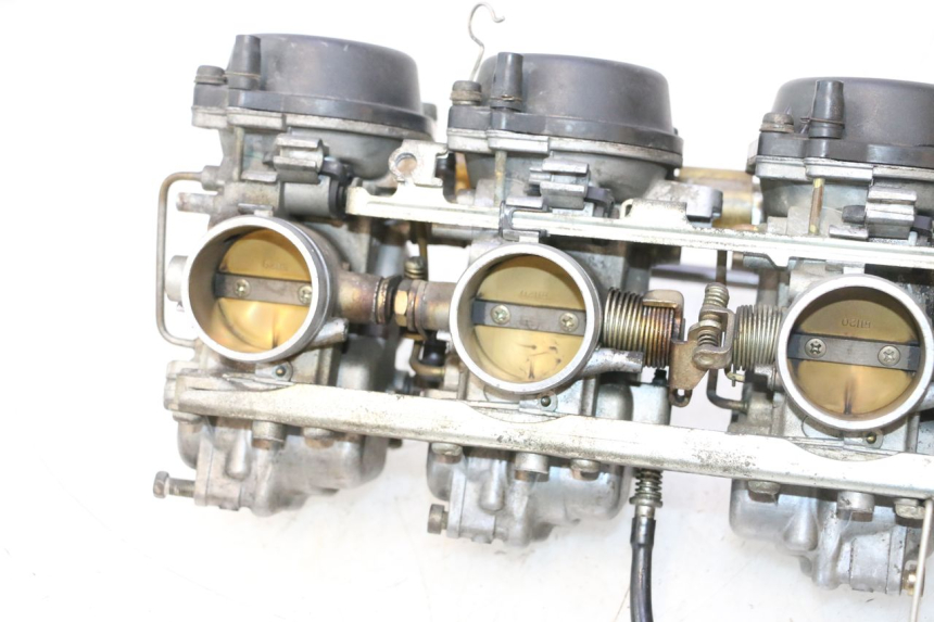 photo de CARBURATORE SUZUKI GSX F GSXF 750 (1988 - 1998) - Caratteristiche distintive