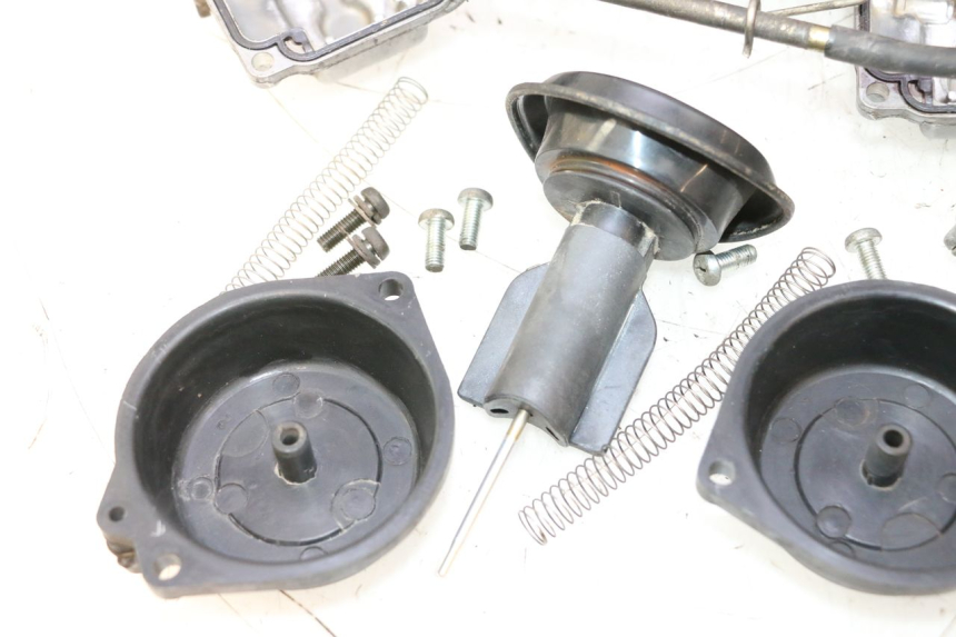 photo de CARBURATORE SUZUKI GSX F GSXF 750 (1988 - 1998) - Altra vista dell'articolo