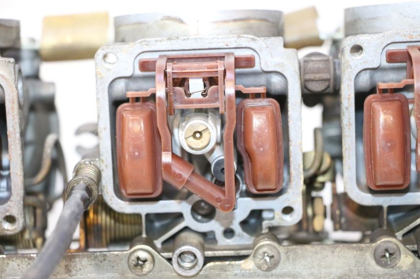 photo de CARBURATORE SUZUKI GSX F GSXF 750 (1988 - 1998) - Focus sulla struttura