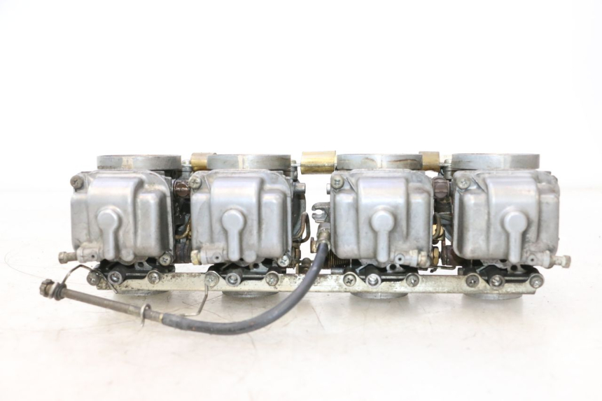 photo de CARBURATORE SUZUKI GSX F GSXF 750 (1988 - 1998) - Primo piano tecnico